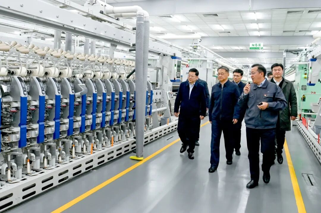 周斌調(diào)研“燈塔工廠”建設(shè) 探路制造業(yè)智能轉(zhuǎn)型新未來